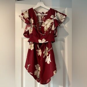 2-piece fun tropical outfit.  Halter top with tie.  Shorts bottom.